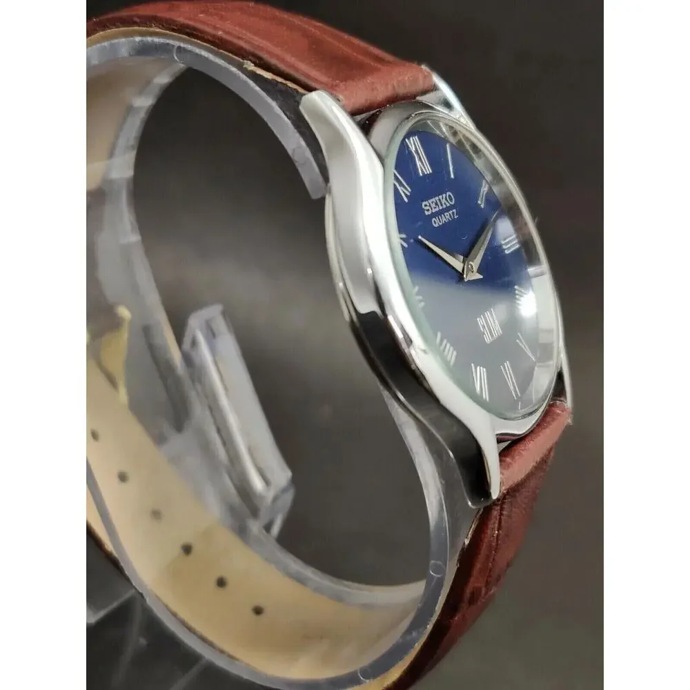 Vintage Style Seiko Quartz Mens Silver Watch & Blue accents W/Leather Strap